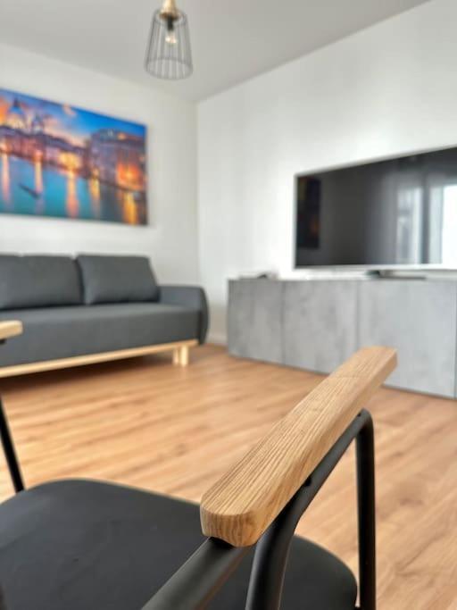 Amao-Pearl I Comfort Suite I 94Qm I Kingsize-Bett I Exklusiv Mit Balkon & Tiefgarage I Aufzug Offenburg Luaran gambar