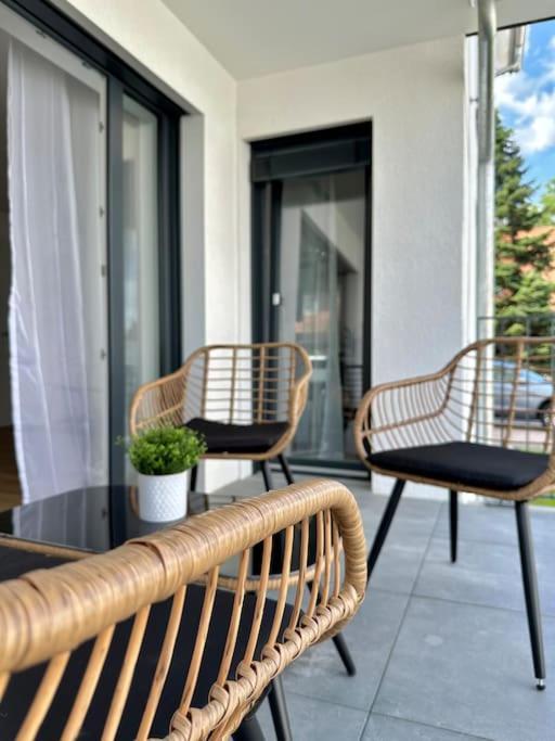 Amao-Pearl I Comfort Suite I 94Qm I Kingsize-Bett I Exklusiv Mit Balkon & Tiefgarage I Aufzug Offenburg Luaran gambar