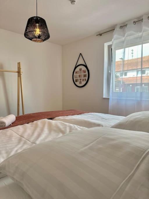 Amao-Pearl I Comfort Suite I 94Qm I Kingsize-Bett I Exklusiv Mit Balkon & Tiefgarage I Aufzug Offenburg Luaran gambar
