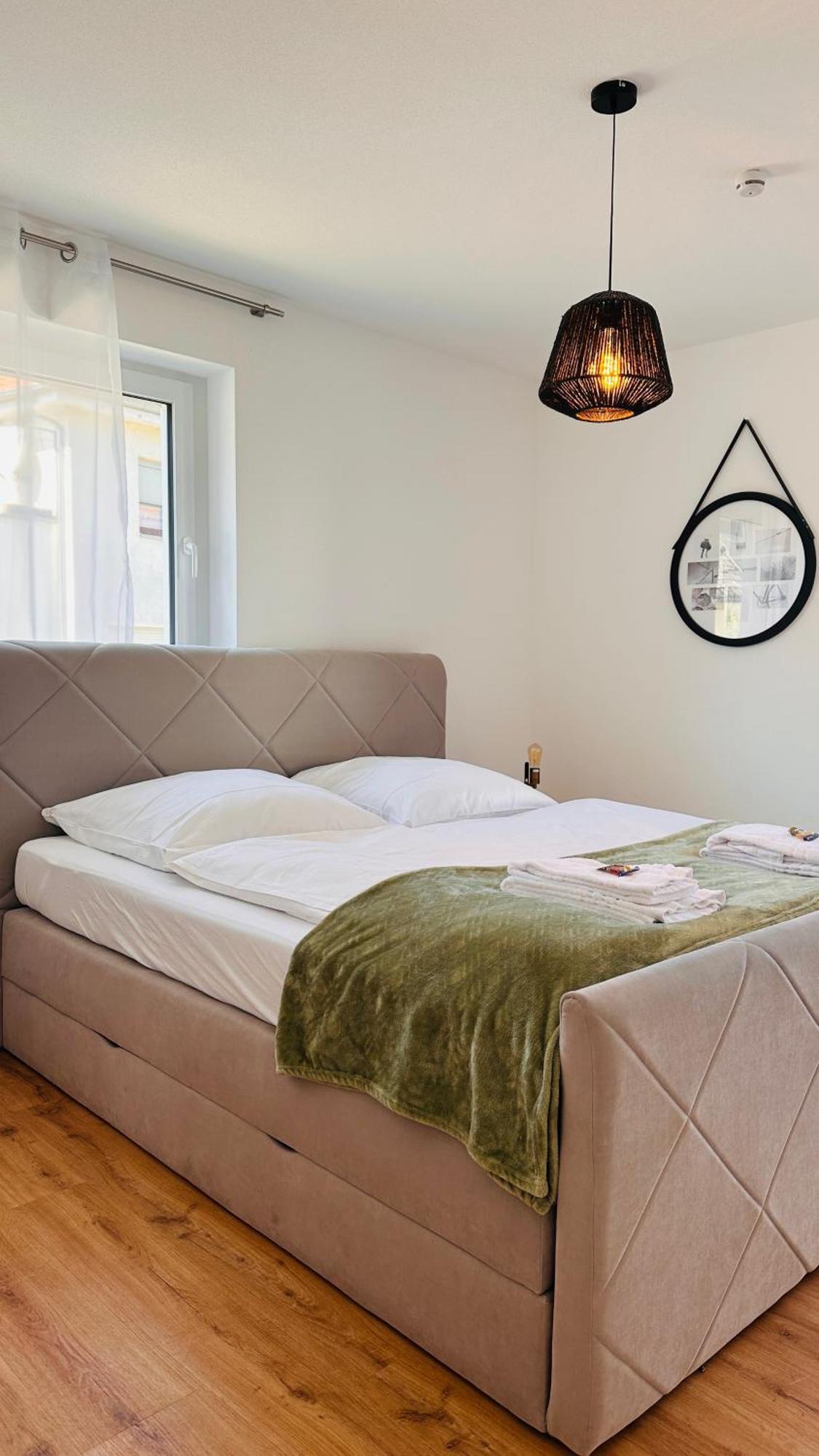 Amao-Pearl I Comfort Suite I 94Qm I Kingsize-Bett I Exklusiv Mit Balkon & Tiefgarage I Aufzug Offenburg Luaran gambar